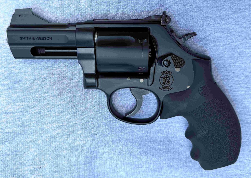 Right side profile of the .44 special Nightguard